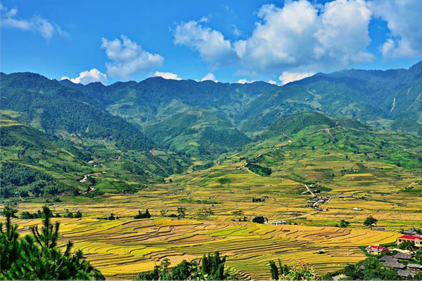 Thiên nhiên nhìn từ Khau Phạ